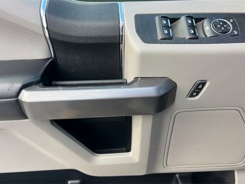 Used 2021 Ford F250 XLT image 11