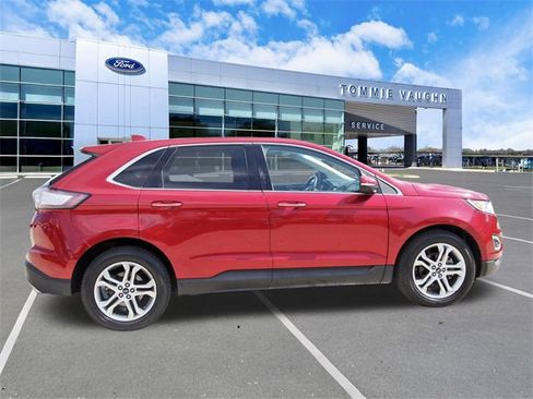 Used 2018 Ford Edge Titanium w/ Technology Package image 5