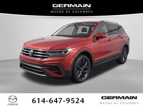 Used 2022 Volkswagen Tiguan SE AWD/4WD image 1