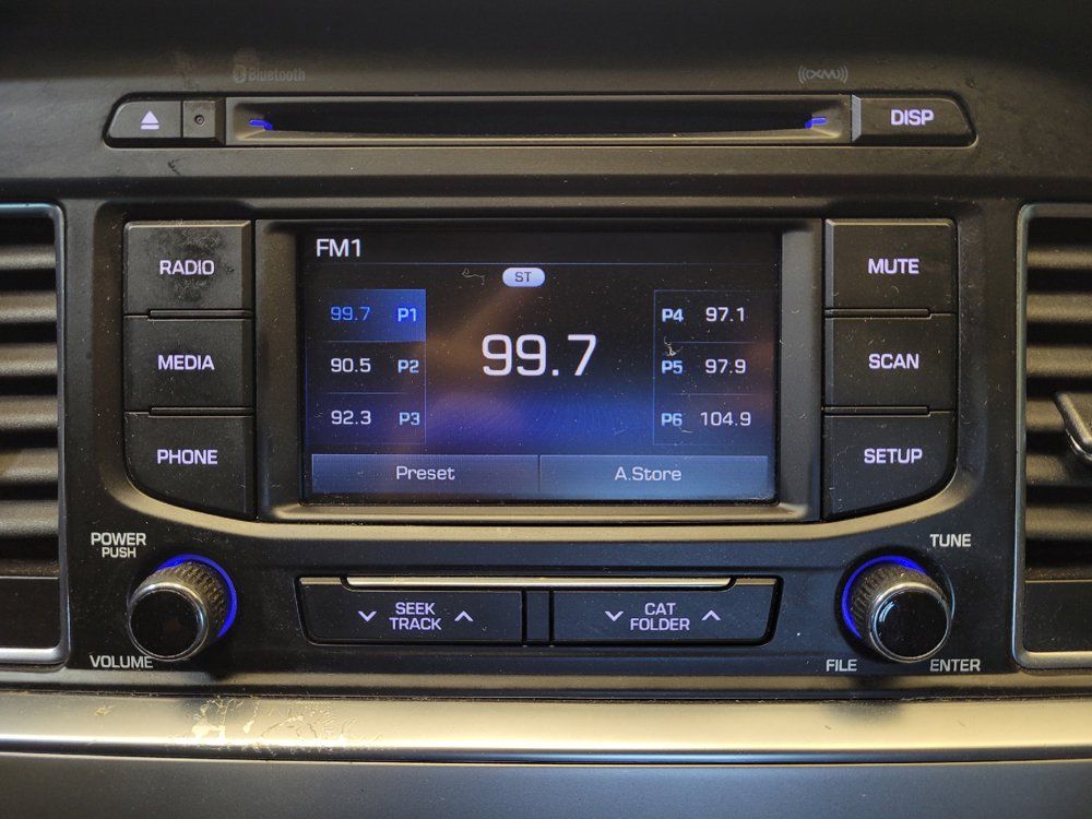 Used 2015 Hyundai Sonata SE w/ Option Group 09 FWD image 25
