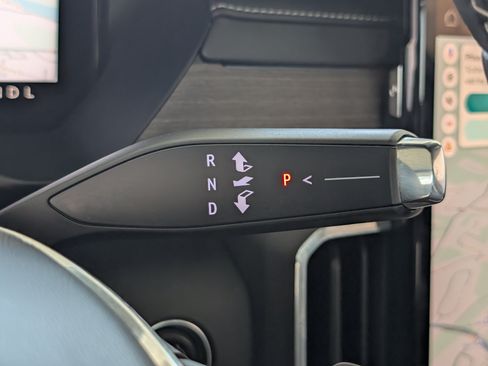 Used 2024 GMC Acadia Denali FWD image 35