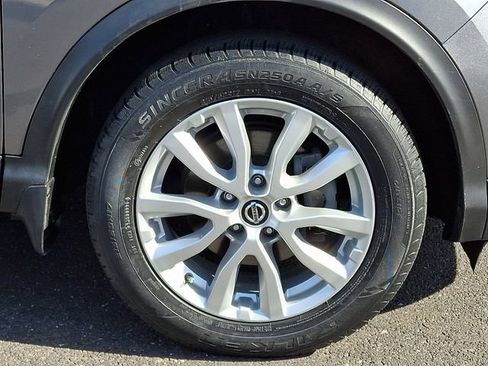 Used 2020 Nissan Rogue Sport SV image 8