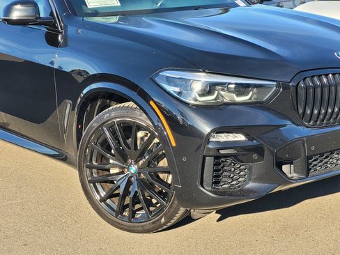 Used 2021 BMW X5 xDrive40i w/ M Sport Package image 3