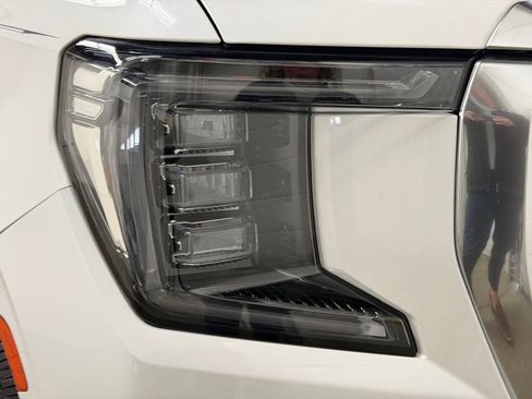 Certified 2022 GMC Yukon Denali AWD/4WD image 16