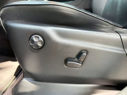 Used 2019 Jeep Grand Cherokee High Altitude RWD image 11