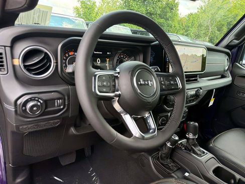 New 2026 Jeep Wrangler Unlimited Sahara AWD/4WD image 14