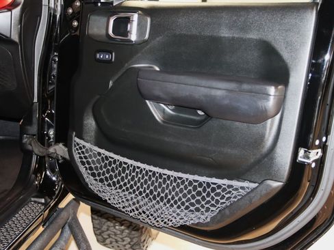 Used 2021 Jeep Gladiator Rubicon w/ Dual Top Group AWD/4WD image 75