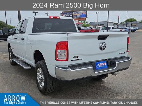 Used 2024 RAM 2500 Big Horn AWD/4WD image 9