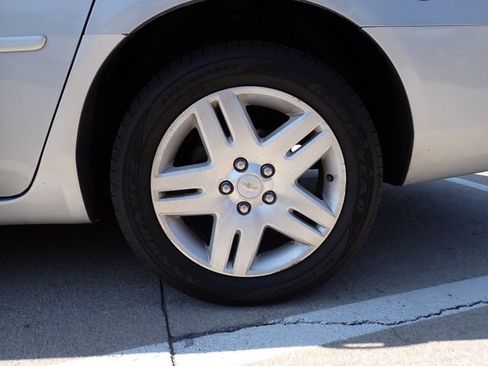 Used 2008 Chevrolet Impala LT FWD image 7