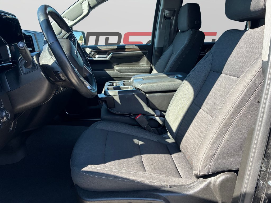Used 2024 Chevrolet Silverado 1500 RST AWD/4WD image 11