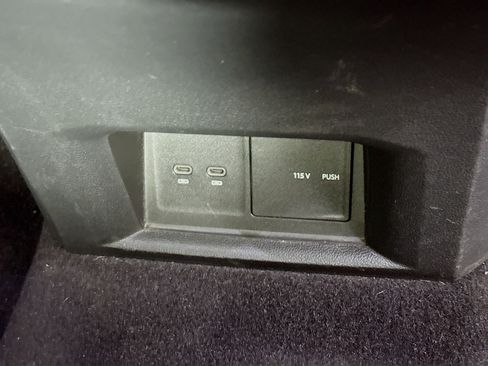 Used 2021 Volkswagen Atlas SEL FWD image 41