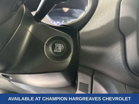 Used 2017 Jeep Renegade Latitude w/ Cold Weather Group AWD/4WD image 22
