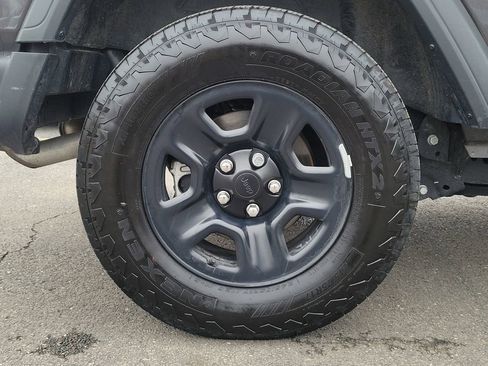 Used 2024 Jeep Wrangler Sport image 5