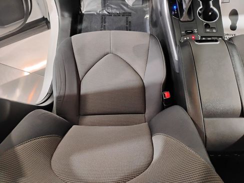 Used 2021 Toyota Highlander L image 63