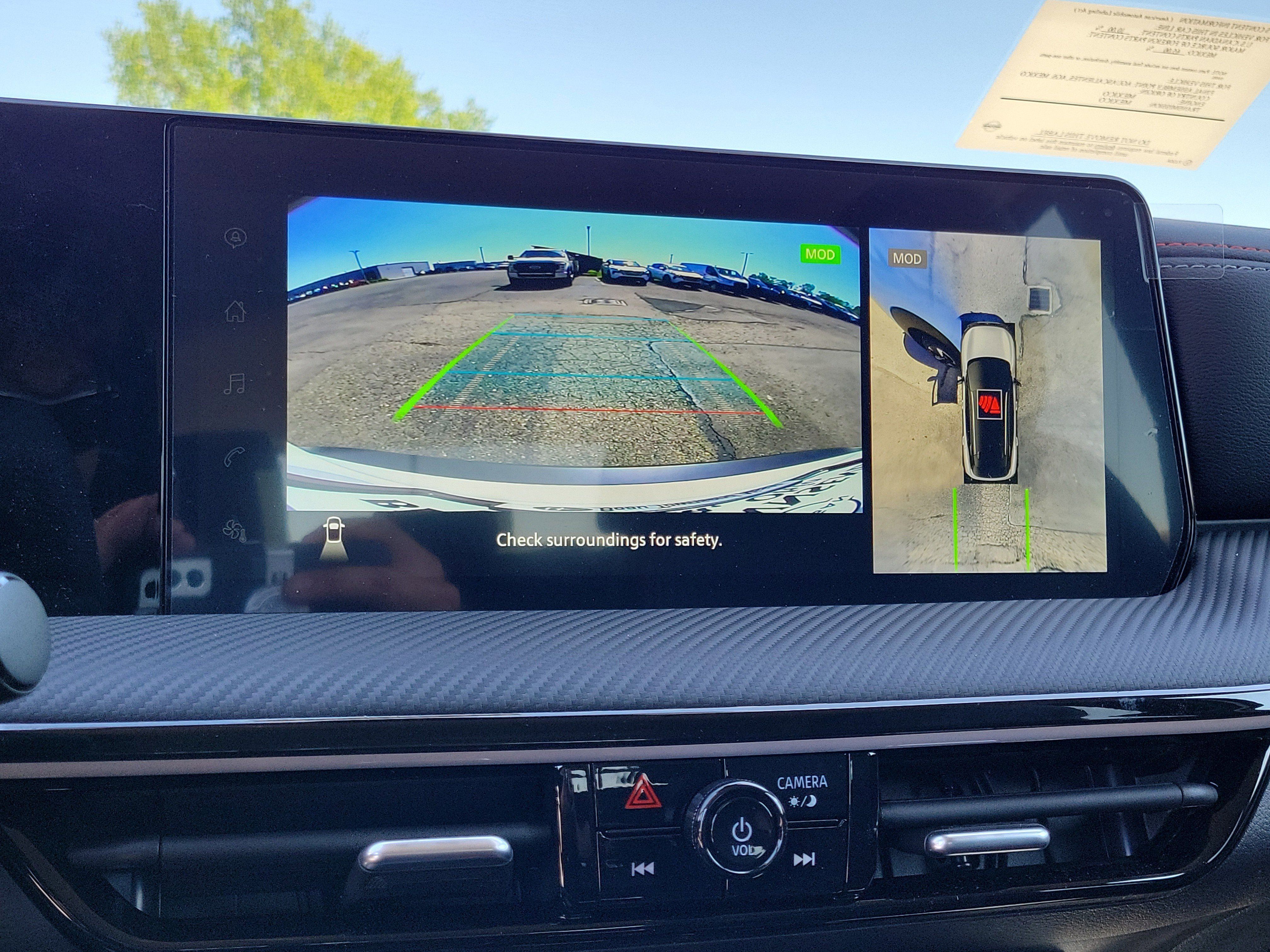 Used 2025 Nissan Kicks SR AWD/4WD image 26