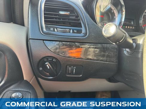 Used 2014 RAM C/V Tradesman FWD image 21
