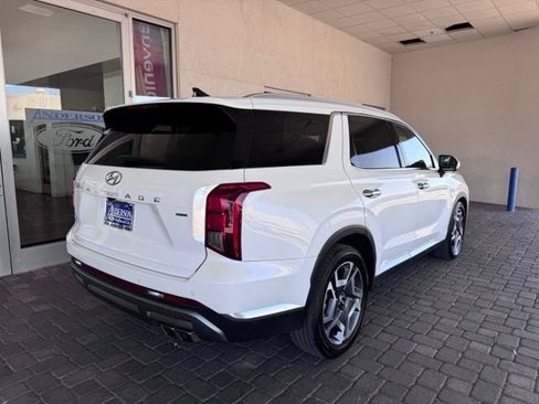 Used 2024 Hyundai Palisade Limited AWD/4WD image 5