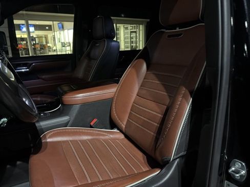 Used 2024 GMC Sierra 2500 Denali Ultimate image 13