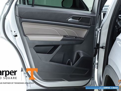 Used 2023 Volkswagen Atlas Cross Sport SEL R-Line image 17