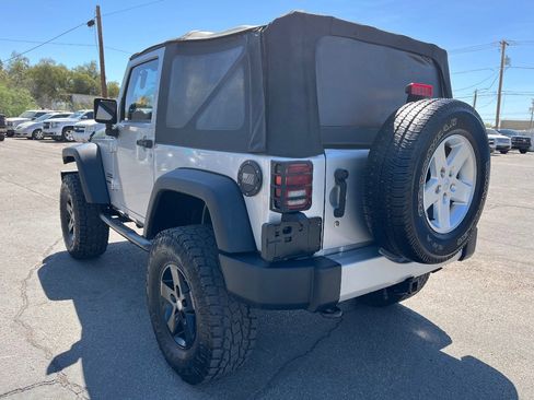 Used 2012 Jeep Wrangler Sport AWD/4WD image 7
