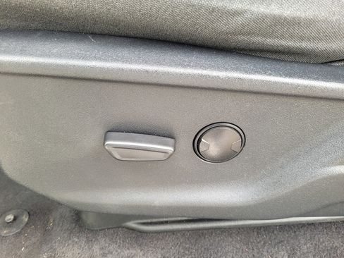 Used 2023 Ford F150 XLT image 11