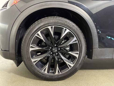 Used 2024 MAZDA CX-90 Plug-In Hybrid w/ Premium Pkg AWD/4WD image 11