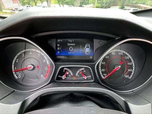 Used 2017 Ford Focus ST FWD image 12