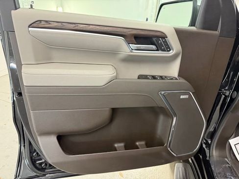 New 2026 GMC Sierra 1500 SLT w/ SLT Premium Plus Package image 13