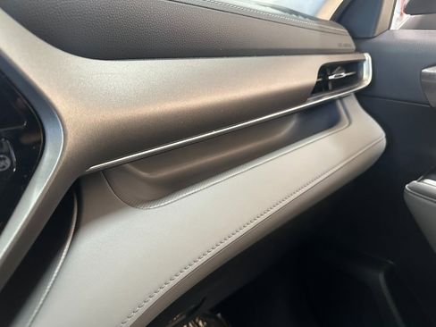 Used 2023 Toyota Highlander Limited image 33