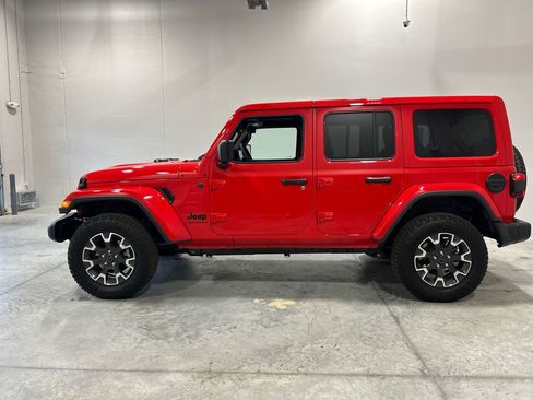 New 2025 Jeep Wrangler Sahara image 9