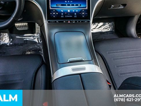 Used 2024 Mercedes-Benz C 300 4MATIC Sedan image 40