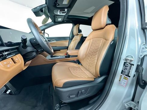 Used 2026 Kia Sportage X-Line w/ X-Line Technology Package AWD/4WD image 4