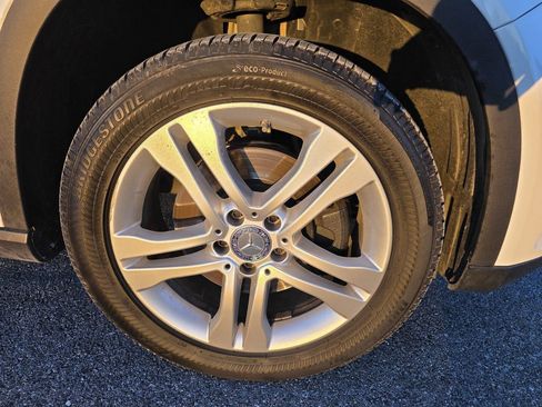 Used 2016 Mercedes-Benz GLA 250 4MATIC image 32