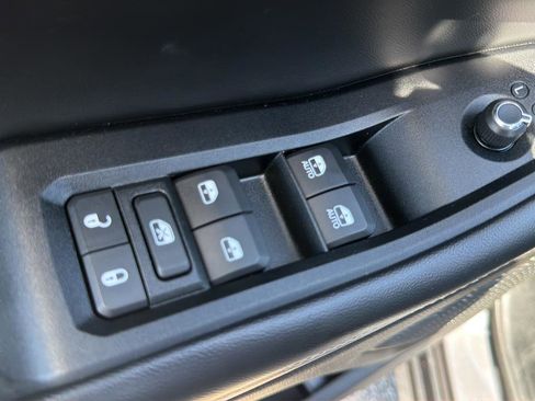 Used 2023 Jeep Grand Cherokee L Laredo AWD/4WD image 20