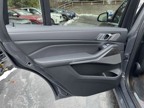 Certified 2023 BMW X7 xDrive40i w/ Executive Package image 14