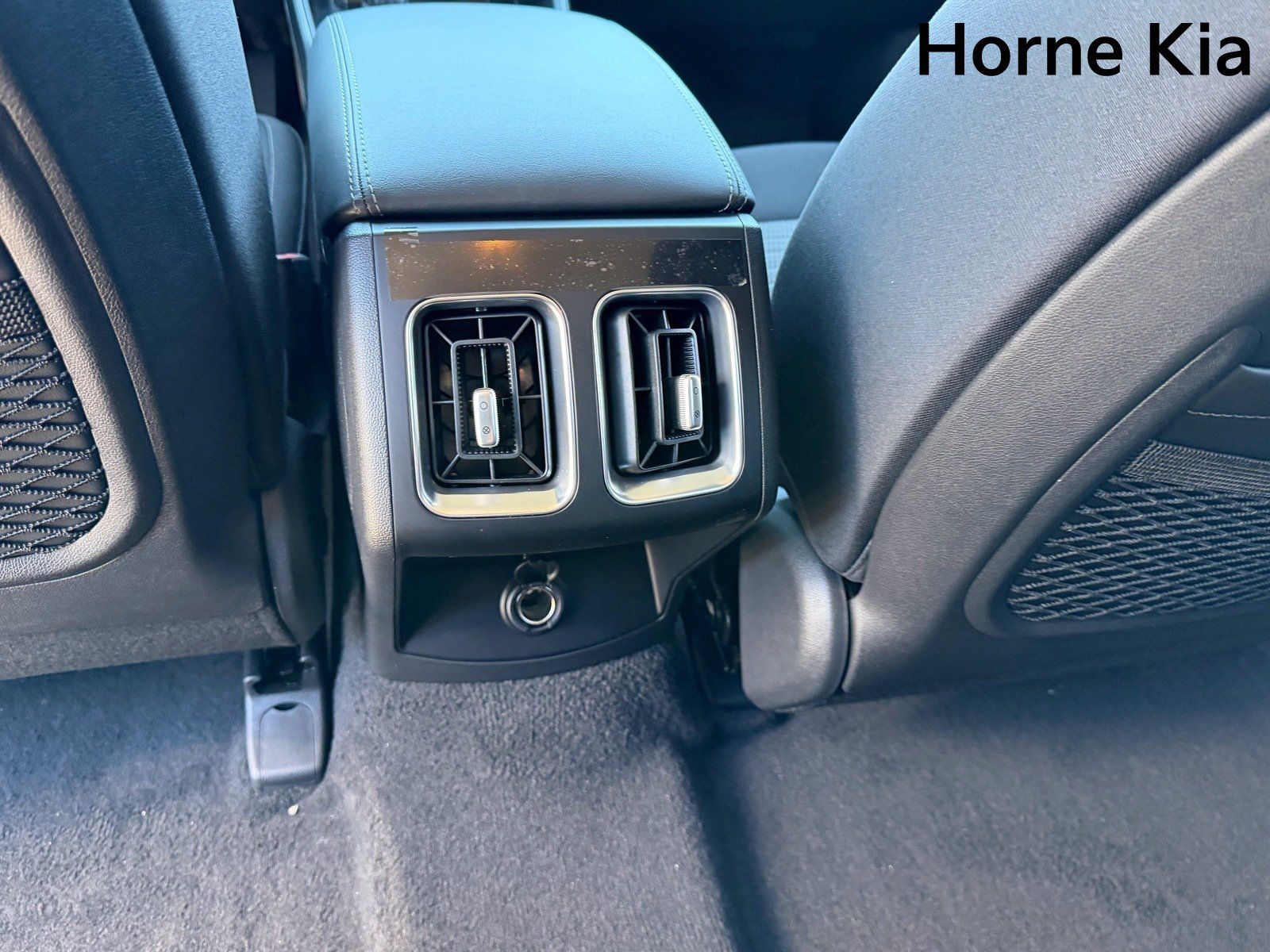 New 2026 Kia Sorento LX FWD image 14