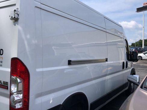 Used 2021 RAM ProMaster 2500 FWD image 5