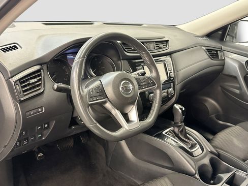 Used 2018 Nissan Rogue SV w/ Premium Package AWD/4WD image 18