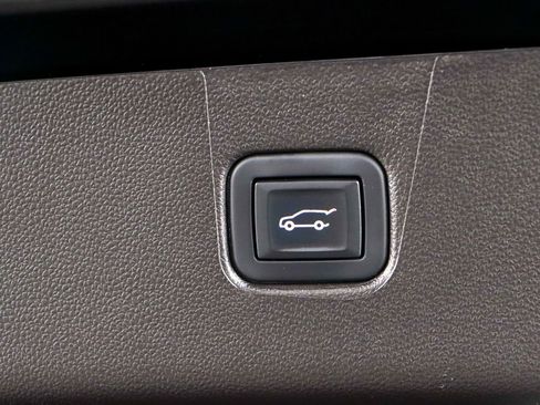 Used 2023 Chevrolet Blazer RS w/ Enhanced Convenience Package image 31