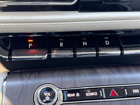 Used 2022 Lincoln Aviator Reserve w/ Elements Package Plus image 31