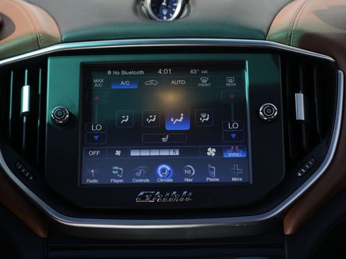 Used 2015 Maserati Ghibli S Q4 AWD/4WD image 41