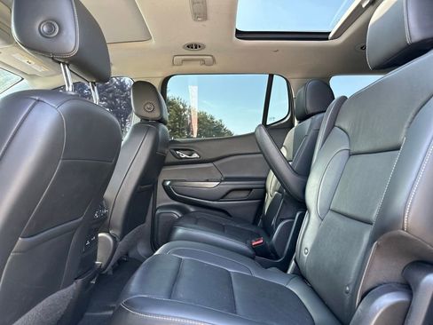 Used 2020 GMC Acadia SLT w/ Premium Package AWD/4WD image 19