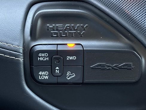 Used 2020 RAM 2500 Limited AWD/4WD image 26
