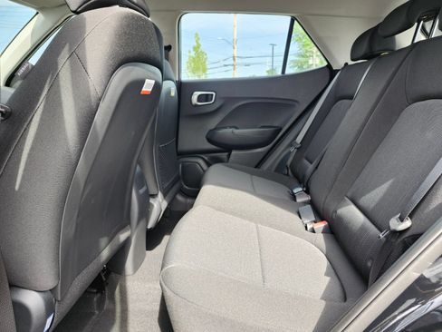 New 2026 Hyundai Venue SE FWD image 16