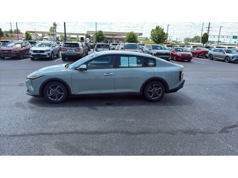 Used 2025 Kia K4 FWD image 27