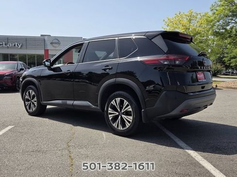 Used 2023 Nissan Rogue SV FWD image 3