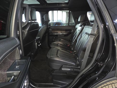 Used 2018 Ford Expedition Limited w/ Equipment Group 302A image 20