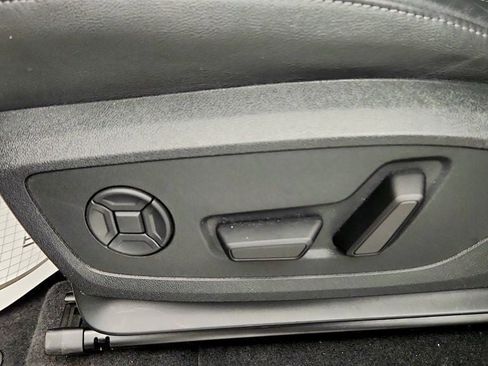 Used 2025 Audi Q6 e-tron Prestige w/ Black Warm Weather Package AWD/4WD image 11