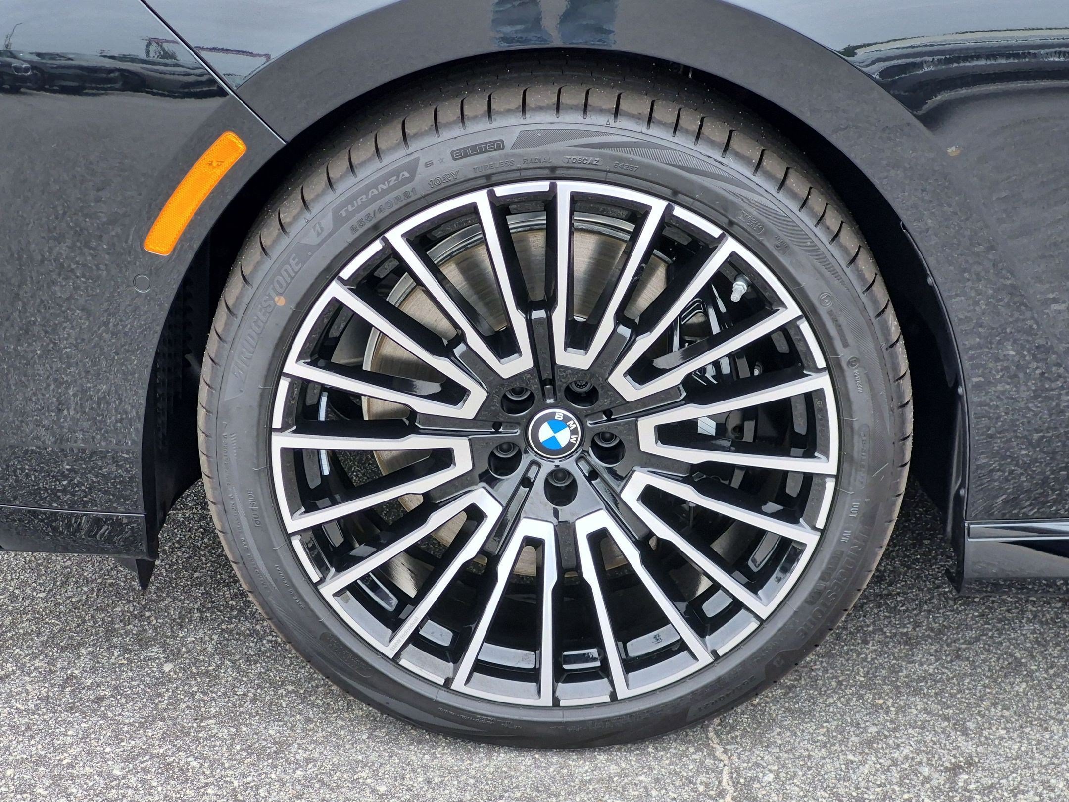 New 2027 BMW 740i w/ Executive Package RWD image 10
