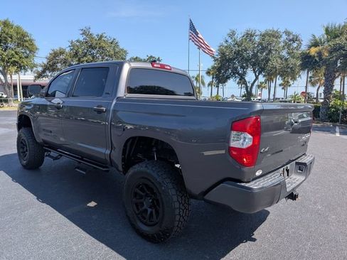 Used 2020 Toyota Tundra SR5 w/ SR5 Upgrade Package AWD/4WD image 6
